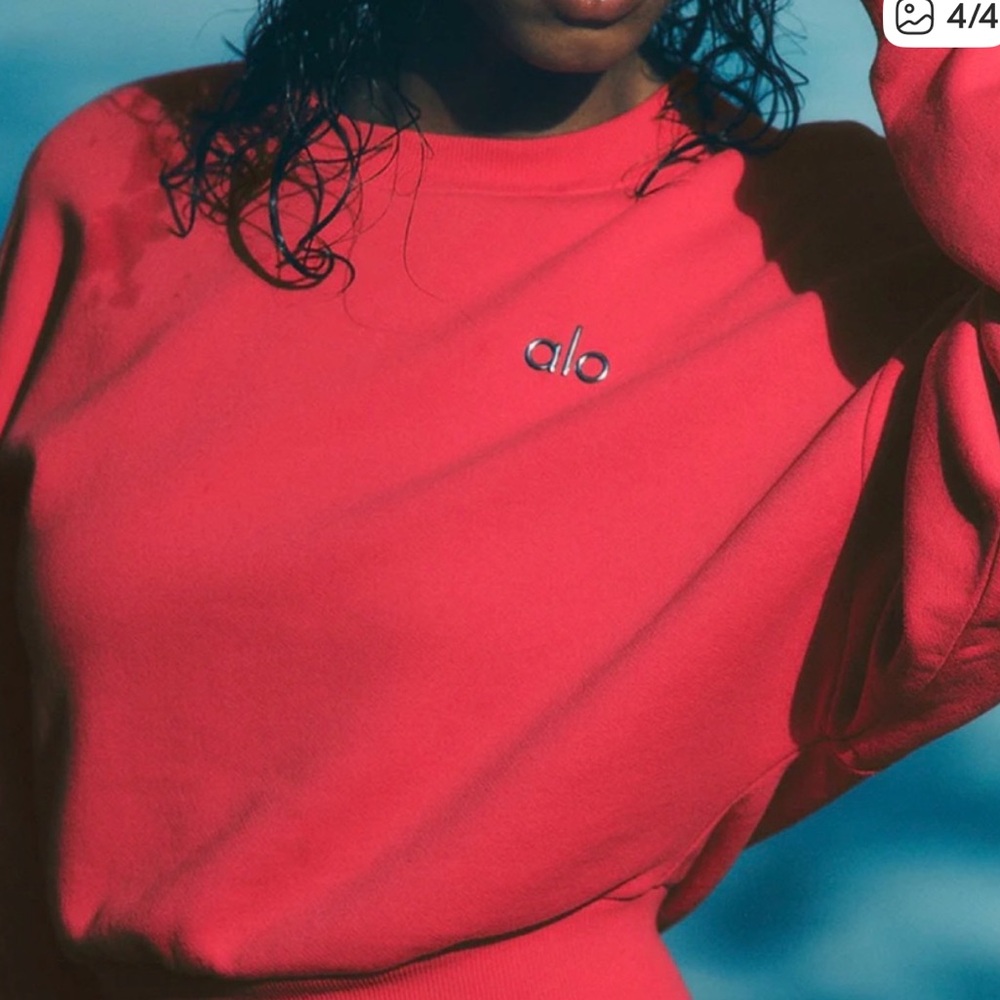 ALO Yoga Women's Crewneck Sweater in Bright Coral Pink